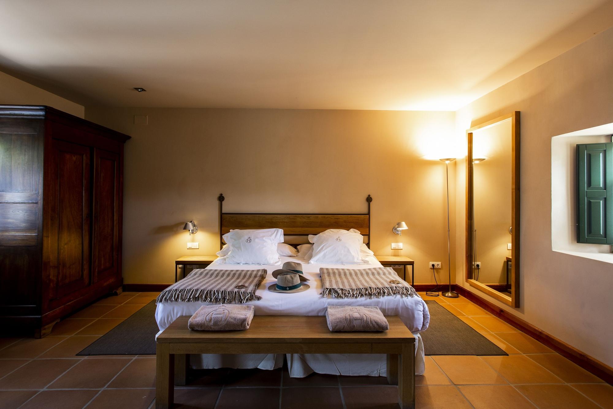 Hacienda Zorita Wine Hotel & Spa Valverdón Dış mekan fotoğraf A room at the hotel