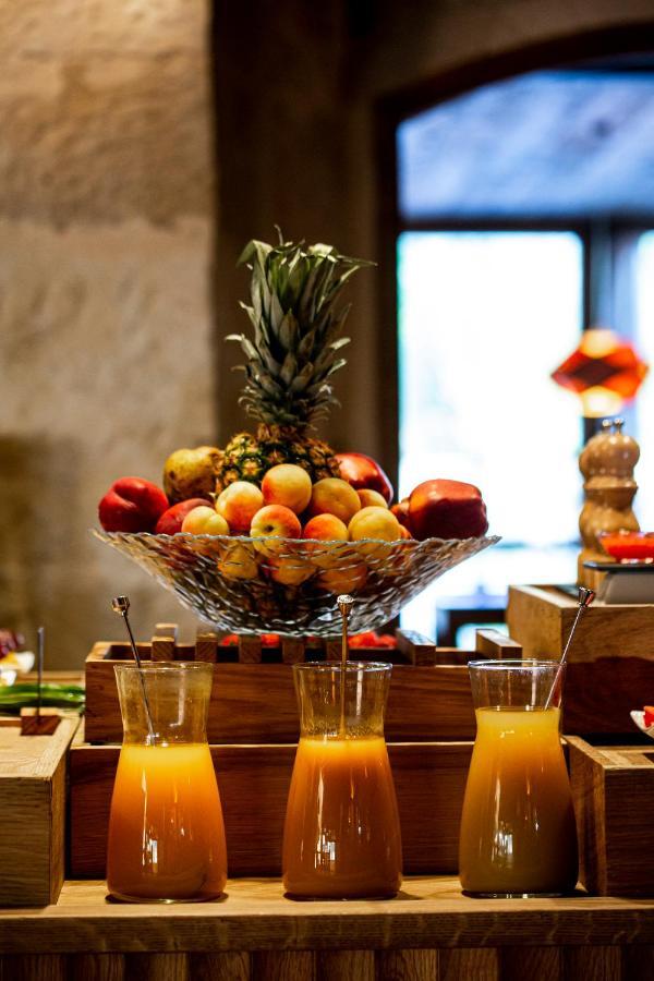 Hacienda Zorita Wine Hotel & Spa Valverdón Dış mekan fotoğraf Fruit salad